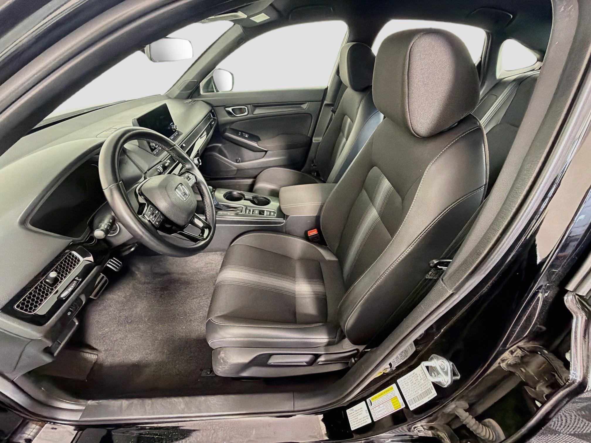 Used 2025 Honda Civic Sport image 13