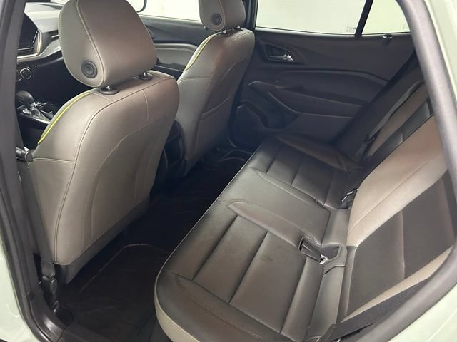Used 2025 Chevrolet Trax ACTIV FWD image 15