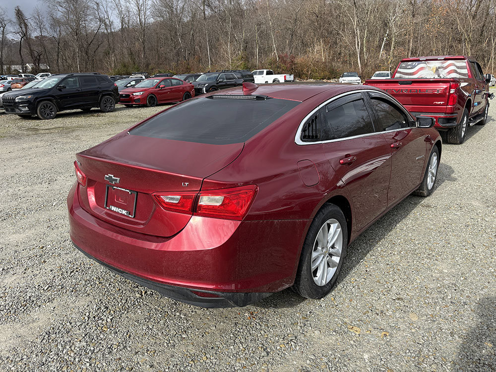 Used 2018 Chevrolet Malibu LT FWD image 3