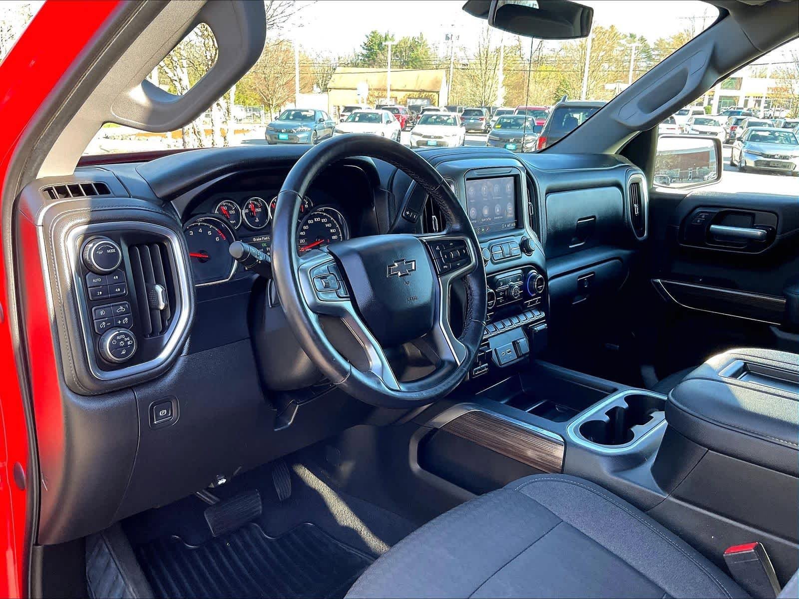 Used 2021 Chevrolet Silverado 1500 LT Trail Boss w/ Convenience Package II AWD/4WD image 8