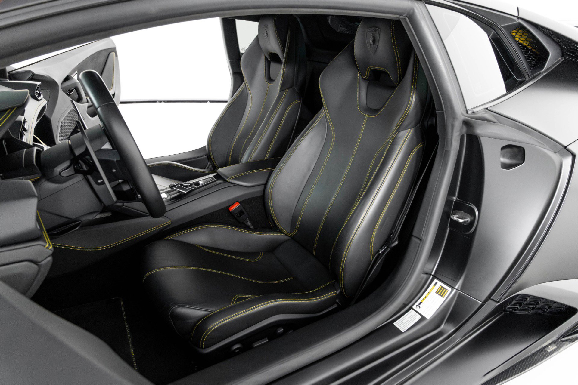 Used 2016 Lamborghini Huracan LP 610-4 image 4