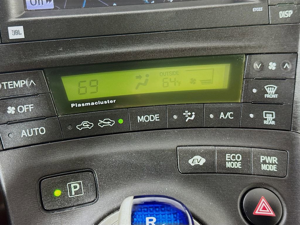 Used 2011 Toyota Prius Five w/ Advanced Technology Pkg image 18