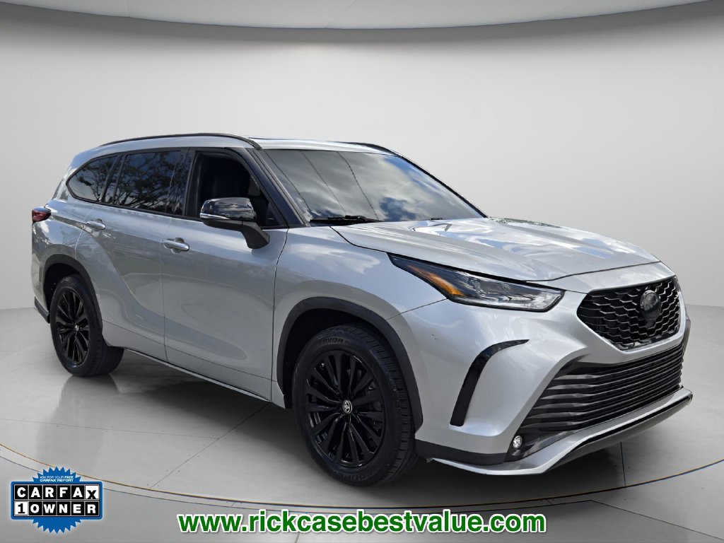 Used 2023 Toyota Highlander XSE FWD image 9