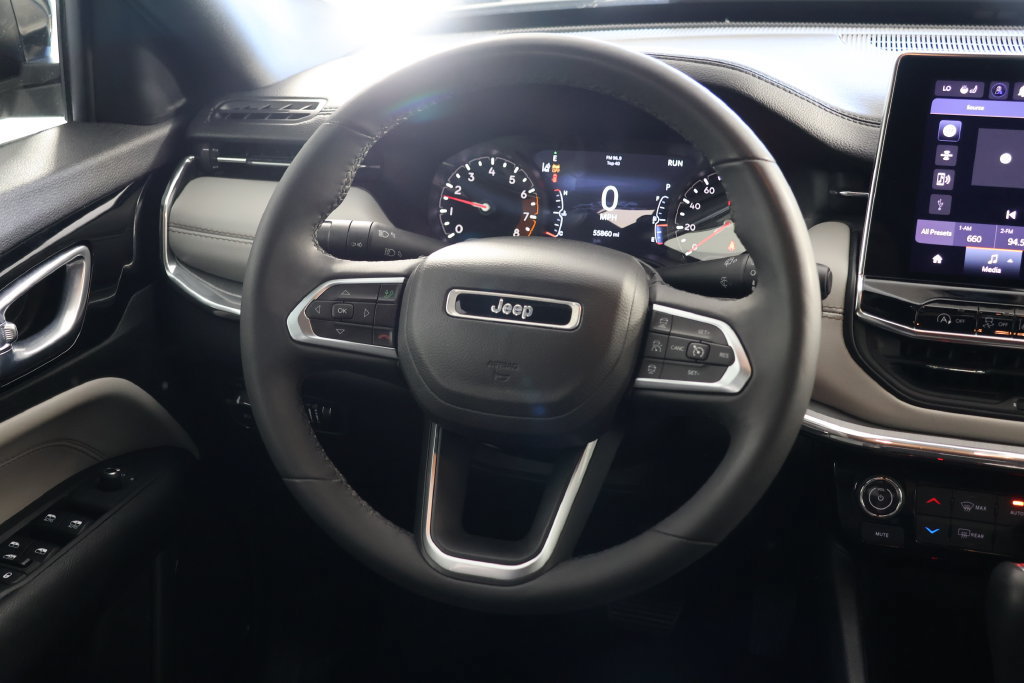 Used 2024 Jeep Compass Limited AWD/4WD image 10