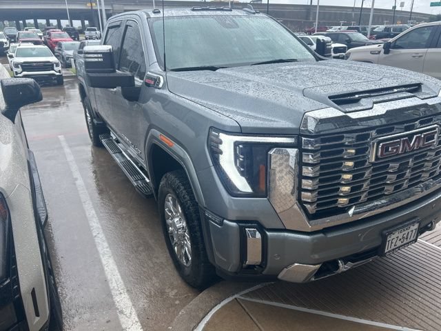 Used 2024 GMC Sierra 2500 Denali AWD/4WD image 2