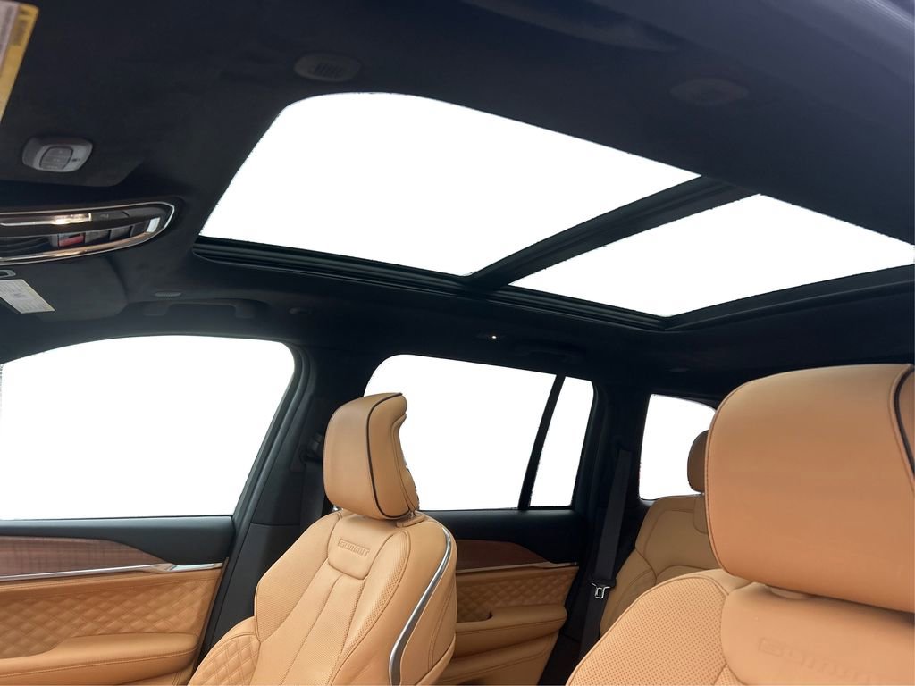 New 2025 Jeep Grand Cherokee Summit image 26