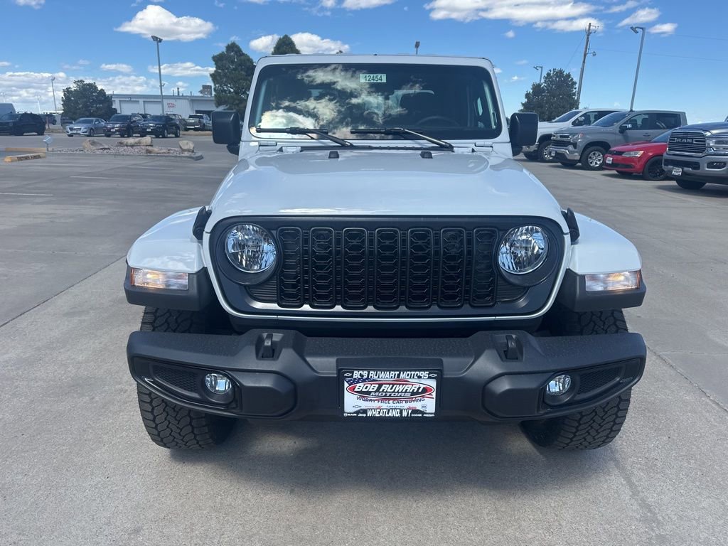 New 2025 Jeep Gladiator Sport image 8