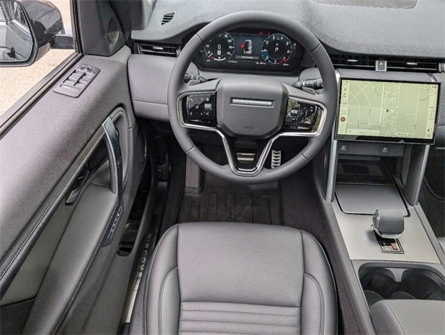 Used 2024 Land Rover Discovery Sport Dynamic SE image 12