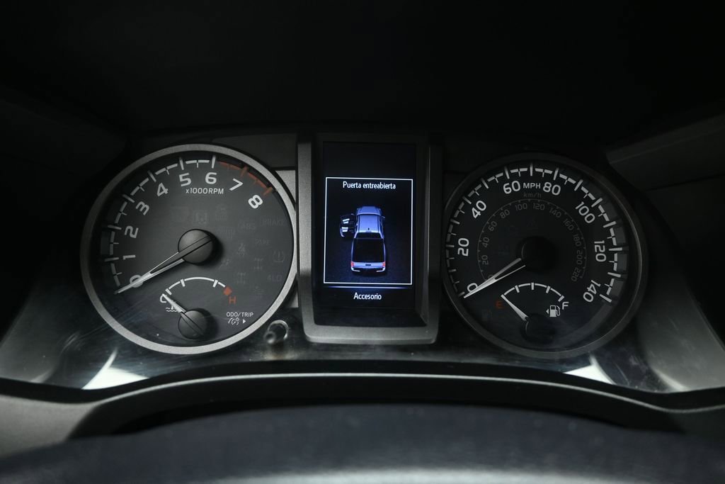 Used 2019 Toyota Tacoma TRD Off-Road w/ Technology Package AWD/4WD image 14
