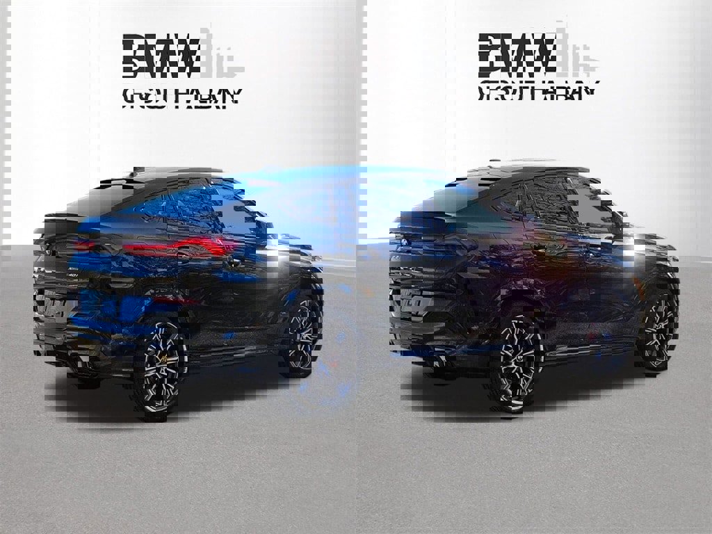 New 2026 BMW X6 xDrive40i w/ Climate Comfort Package image 4