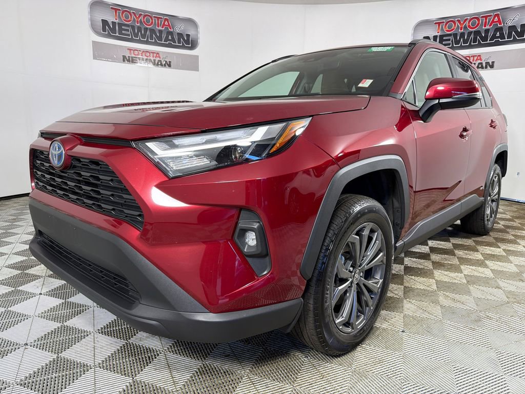 Used 2024 Toyota RAV4 XLE Premium w/ Weather Package AWD/4WD image 8