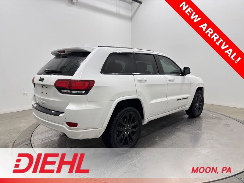 Used 2020 Jeep Grand Cherokee Altitude image 7