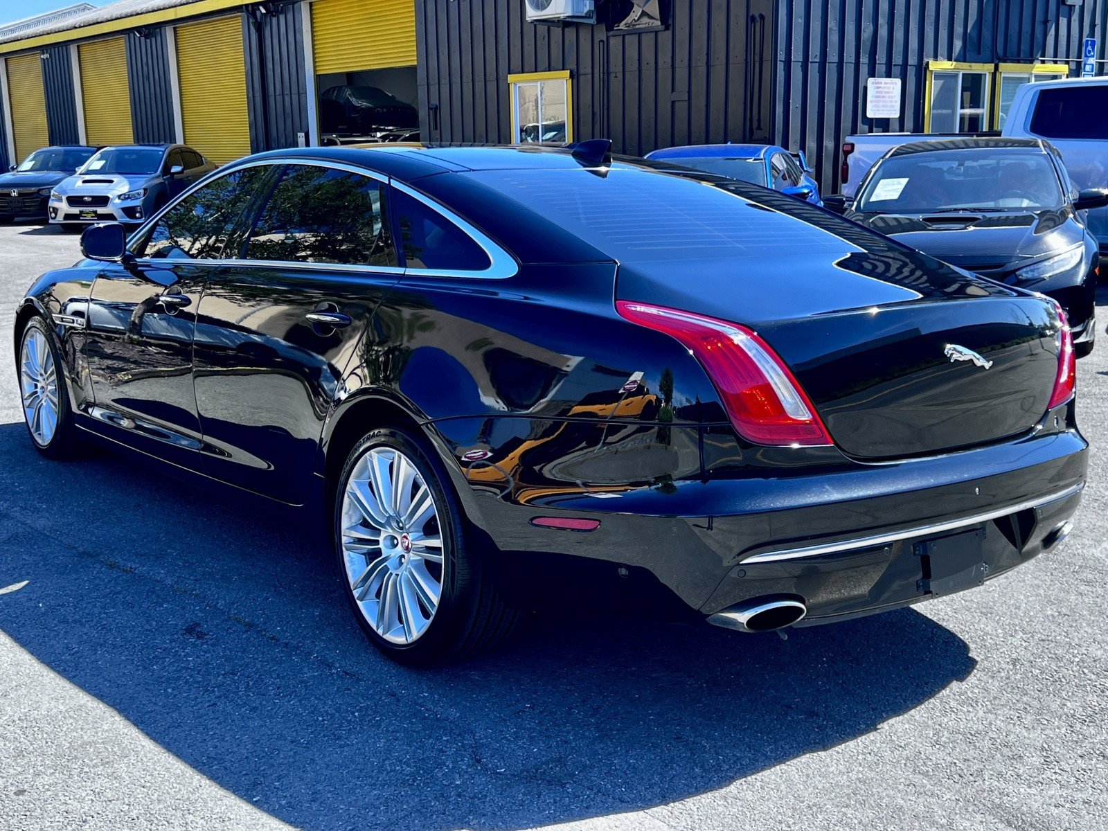 Used 2018 Jaguar XJ L Supercharged image 8