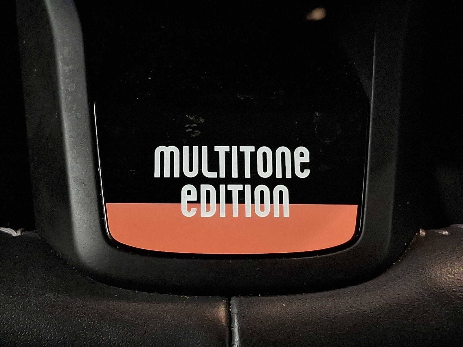 Used 2023 MINI Cooper 4-Door Hardtop w/ Multitone Edition image 23