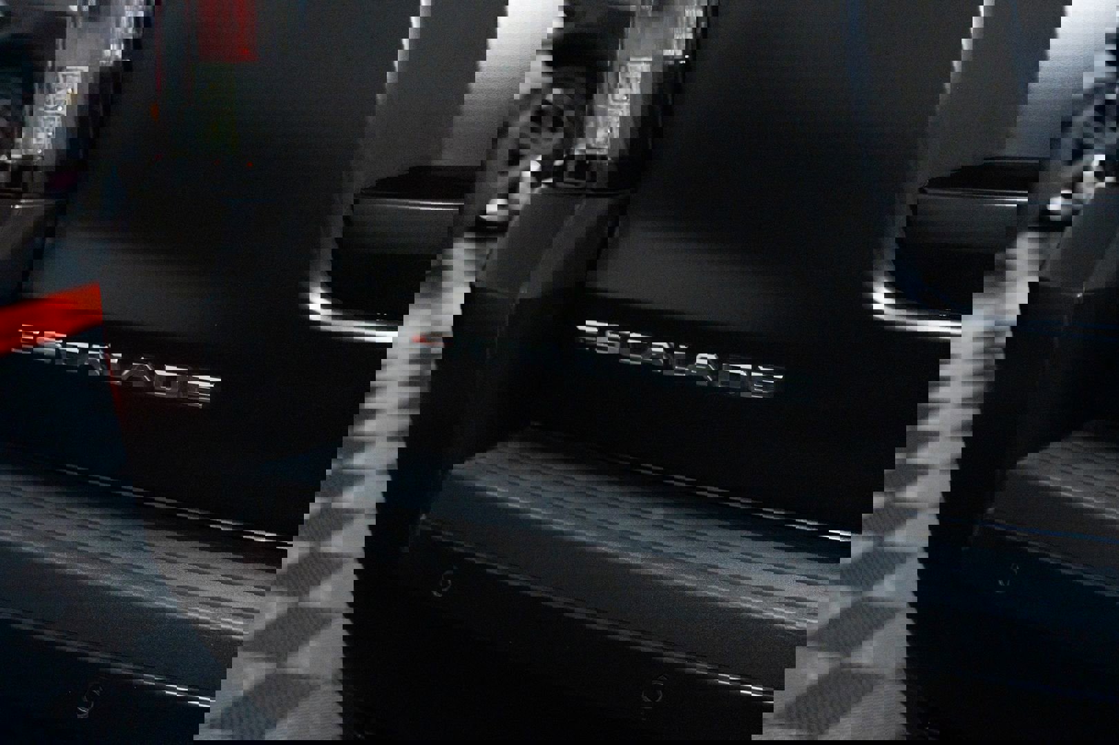 Used 2016 Cadillac Escalade ESV Platinum image 9