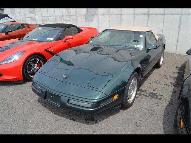 Used 1995 Chevrolet Corvette Convertible RWD image 1