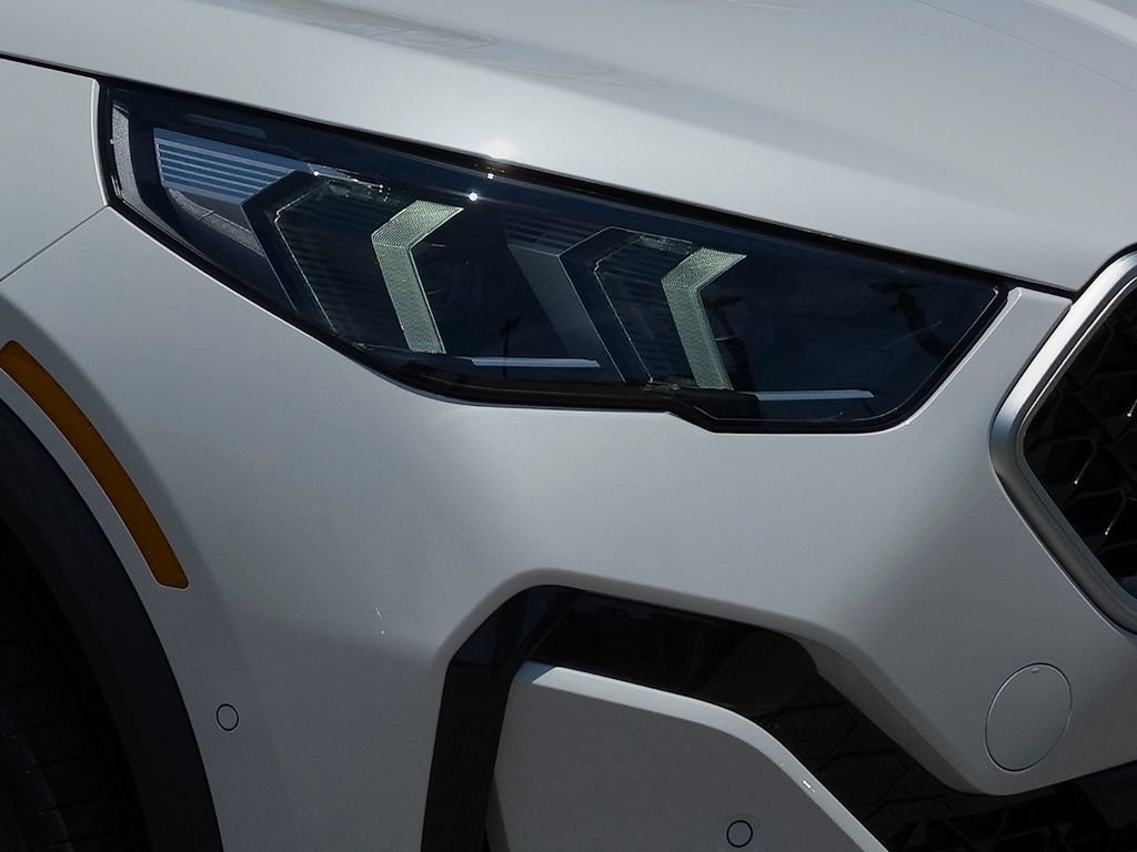 New 2026 BMW X2 xDrive28i w/ Technology Package AWD/4WD image 5