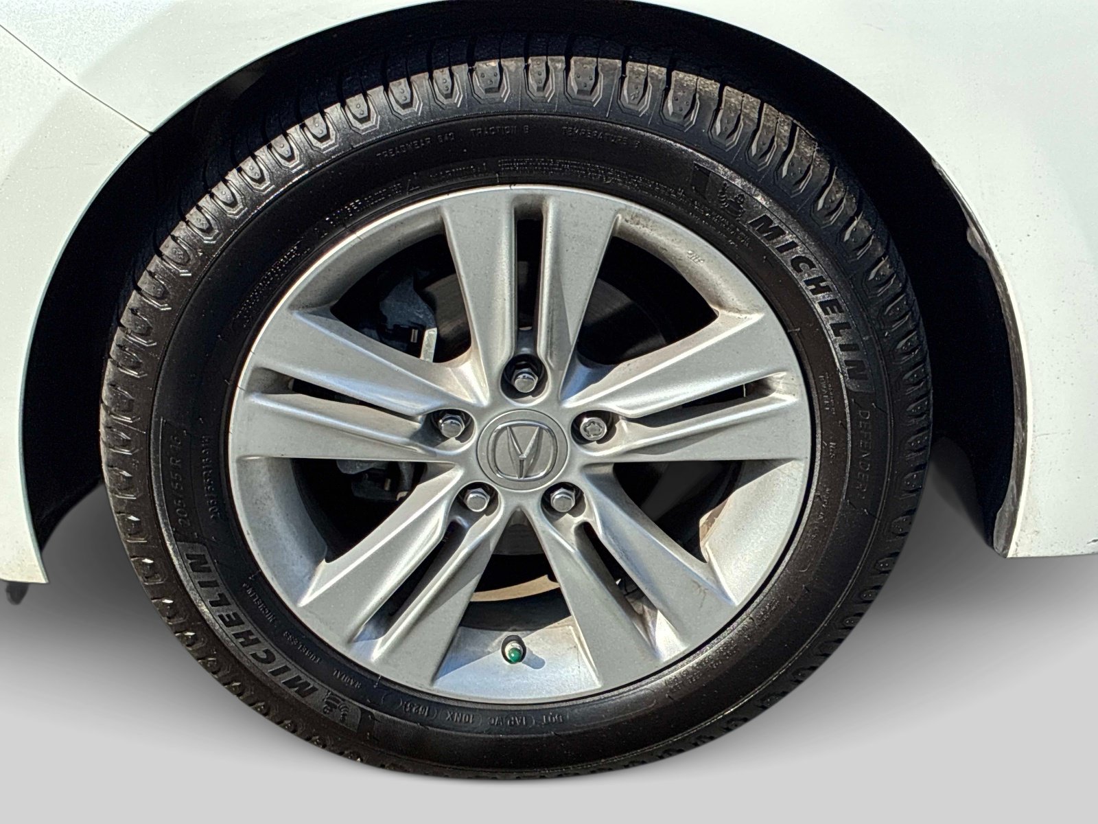 Used 2014 Acura ILX Hybrid w/ Technology Package FWD image 19