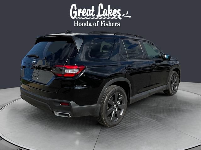 Used 2025 Honda Pilot Sport image 5