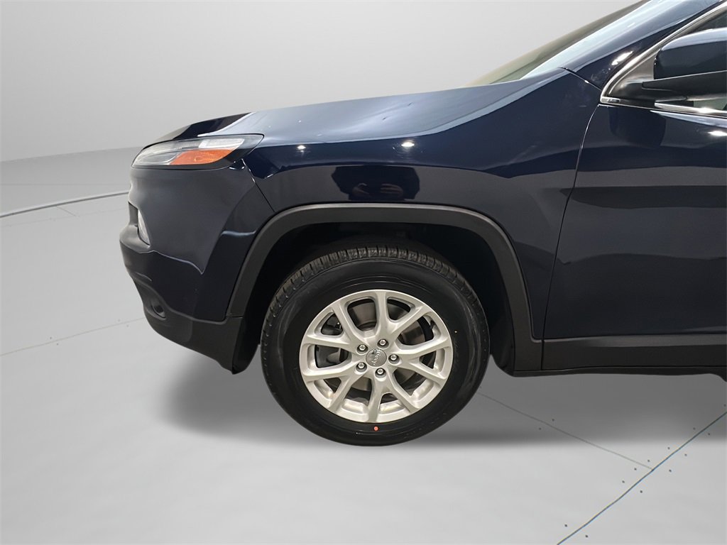 Used 2014 Jeep Cherokee Latitude w/ Comfort/Convenience Group image 22