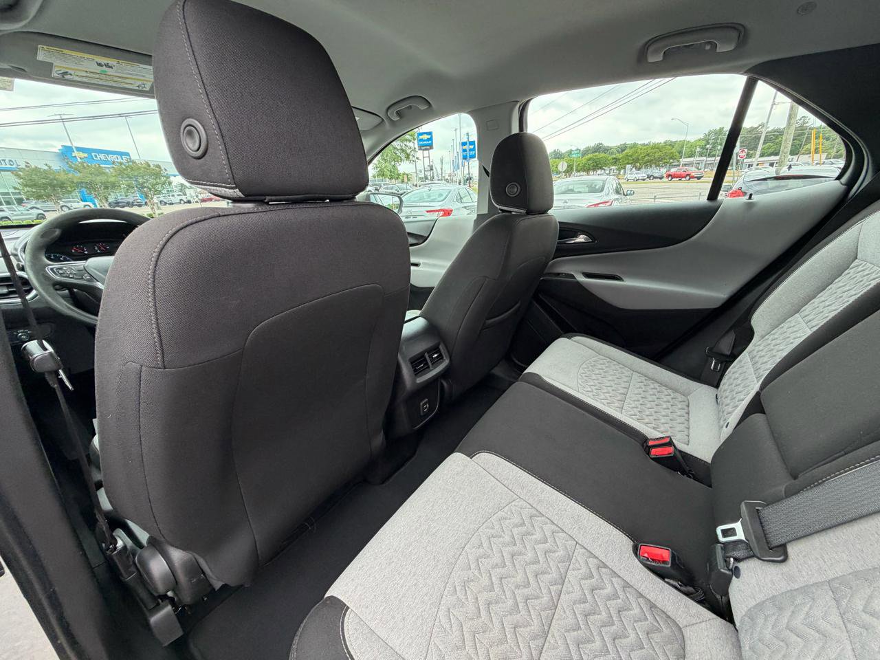 Used 2022 Chevrolet Equinox LS w/ Driver Confidence II Package FWD image 29