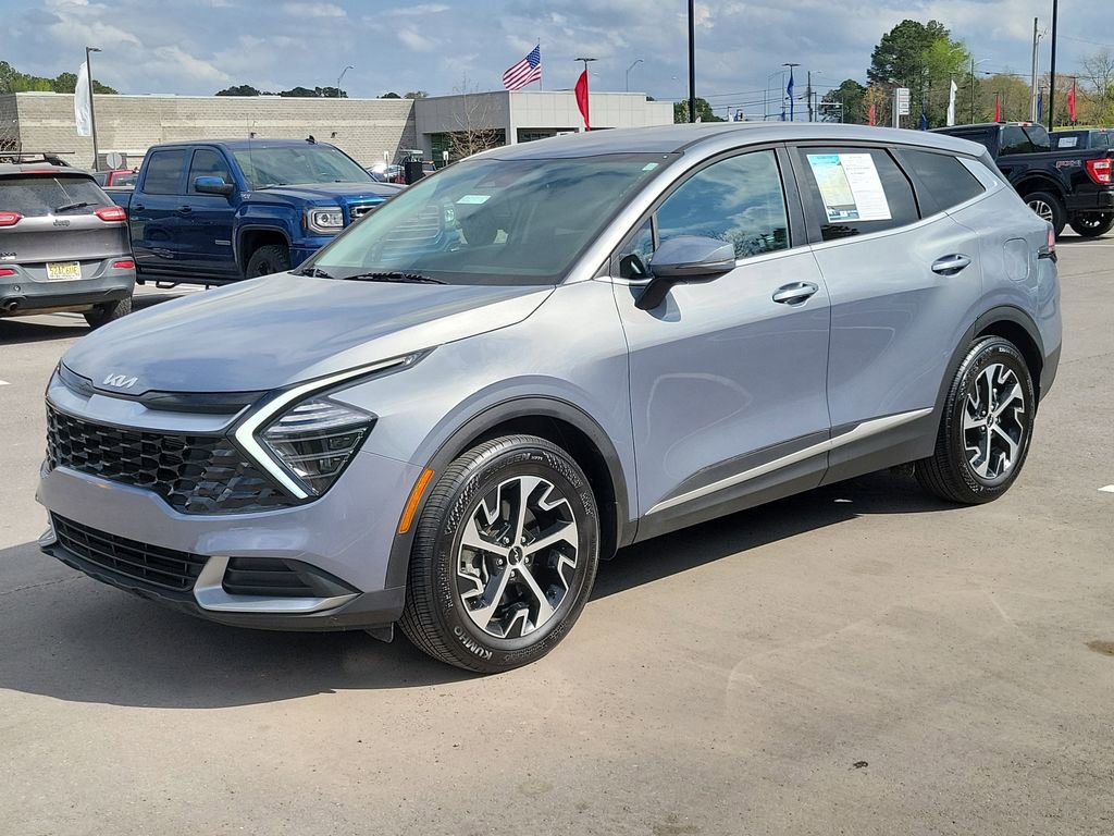 Used 2025 Kia Sportage EX FWD image 7