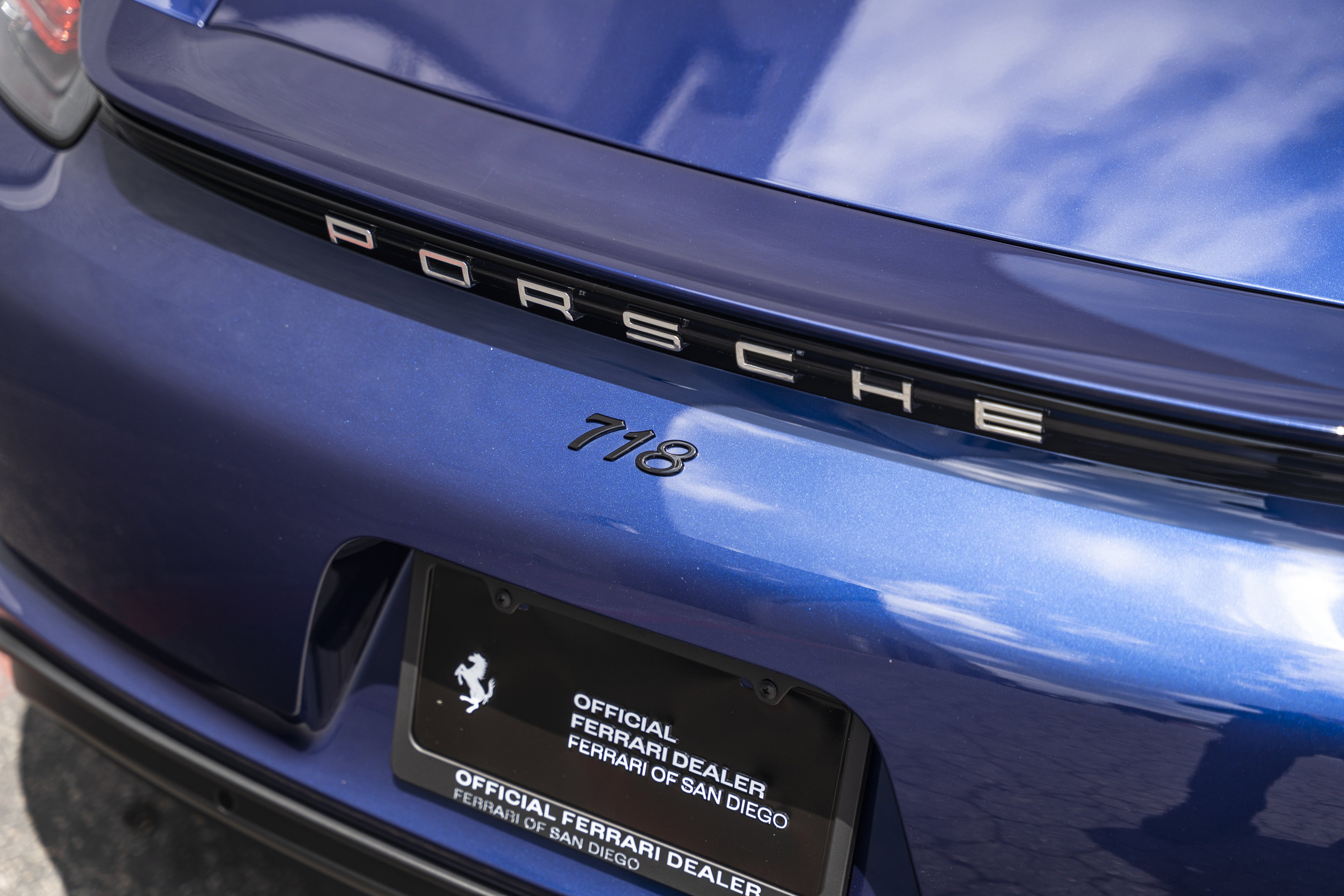 Used 2025 Porsche 718 Cayman S RWD image 9