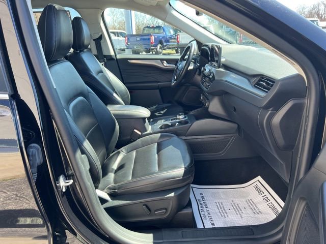 Used 2022 Ford Escape Titanium AWD/4WD image 11