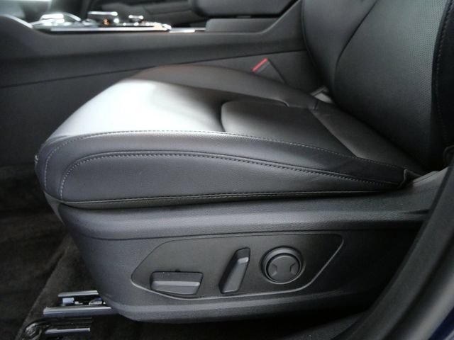 Used 2025 Kia Sportage EX AWD/4WD image 15
