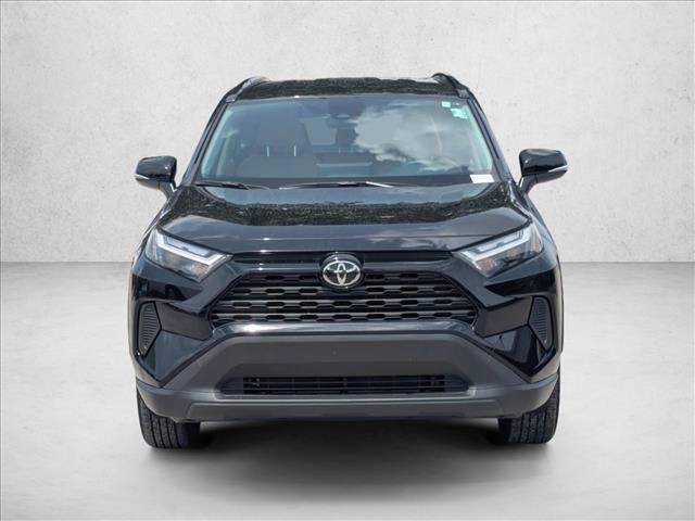 Used 2025 Toyota RAV4 XLE AWD/4WD image 2