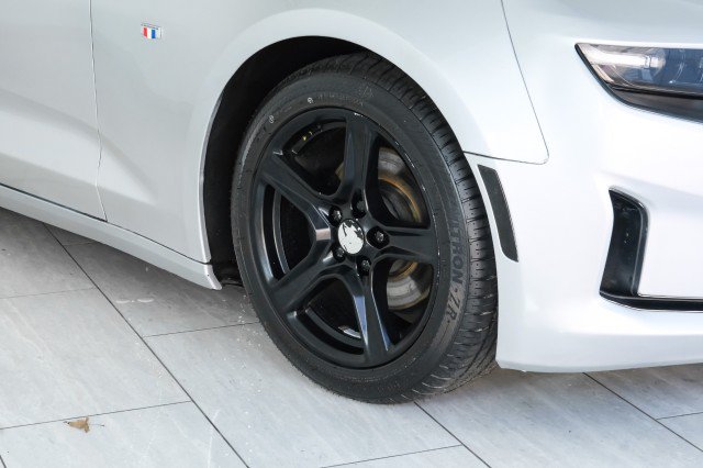Used 2019 Chevrolet Camaro LT RWD image 44