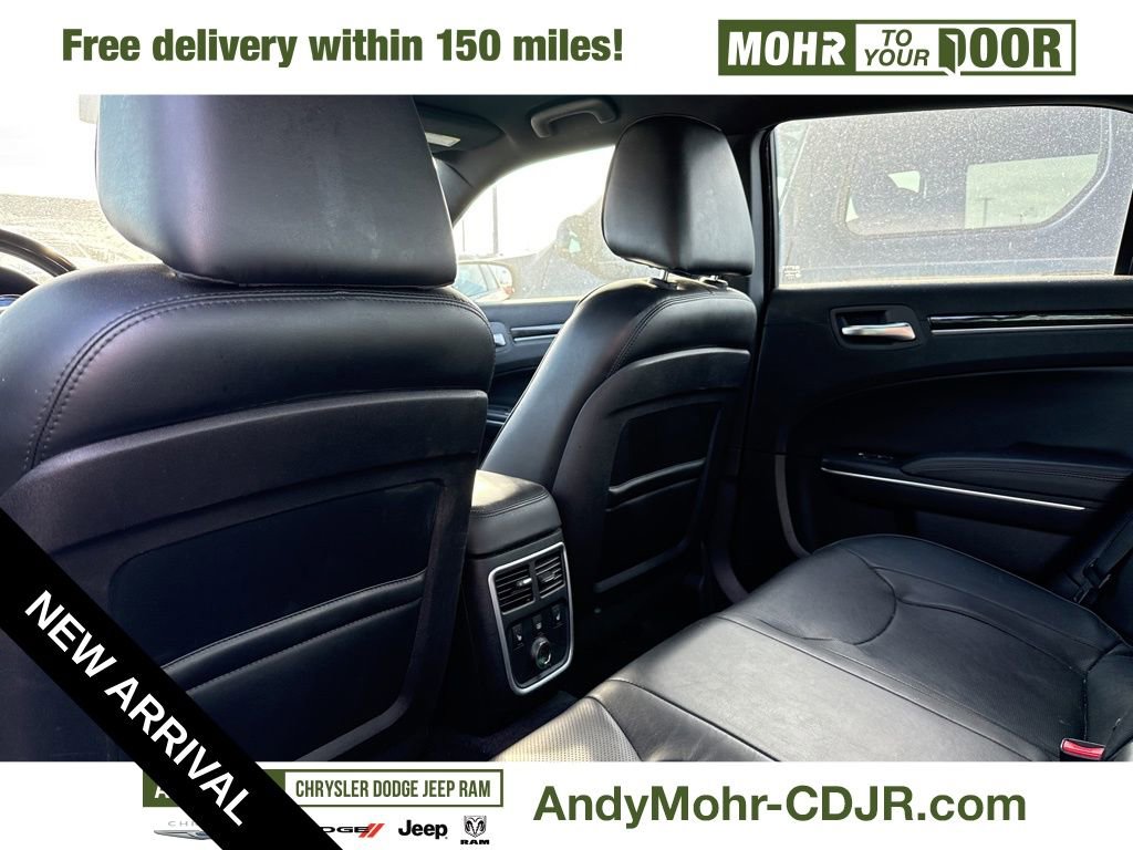 Used 2013 Chrysler 300 C image 14