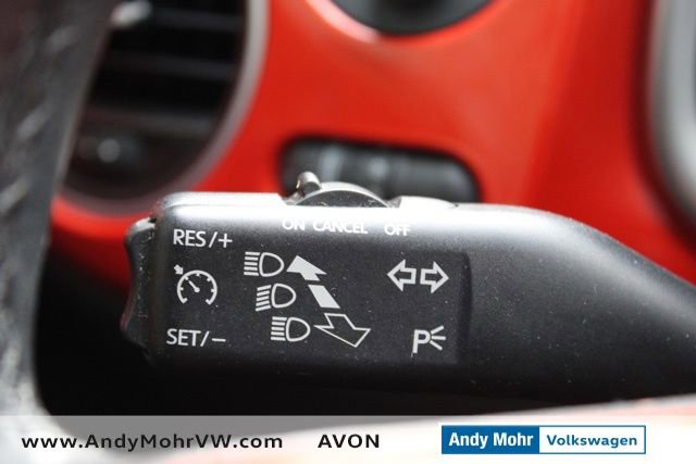 Used 2019 Volkswagen Beetle 2.0T SE image 27