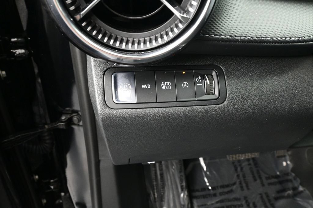 Used 2026 Chevrolet Equinox LT AWD/4WD image 25