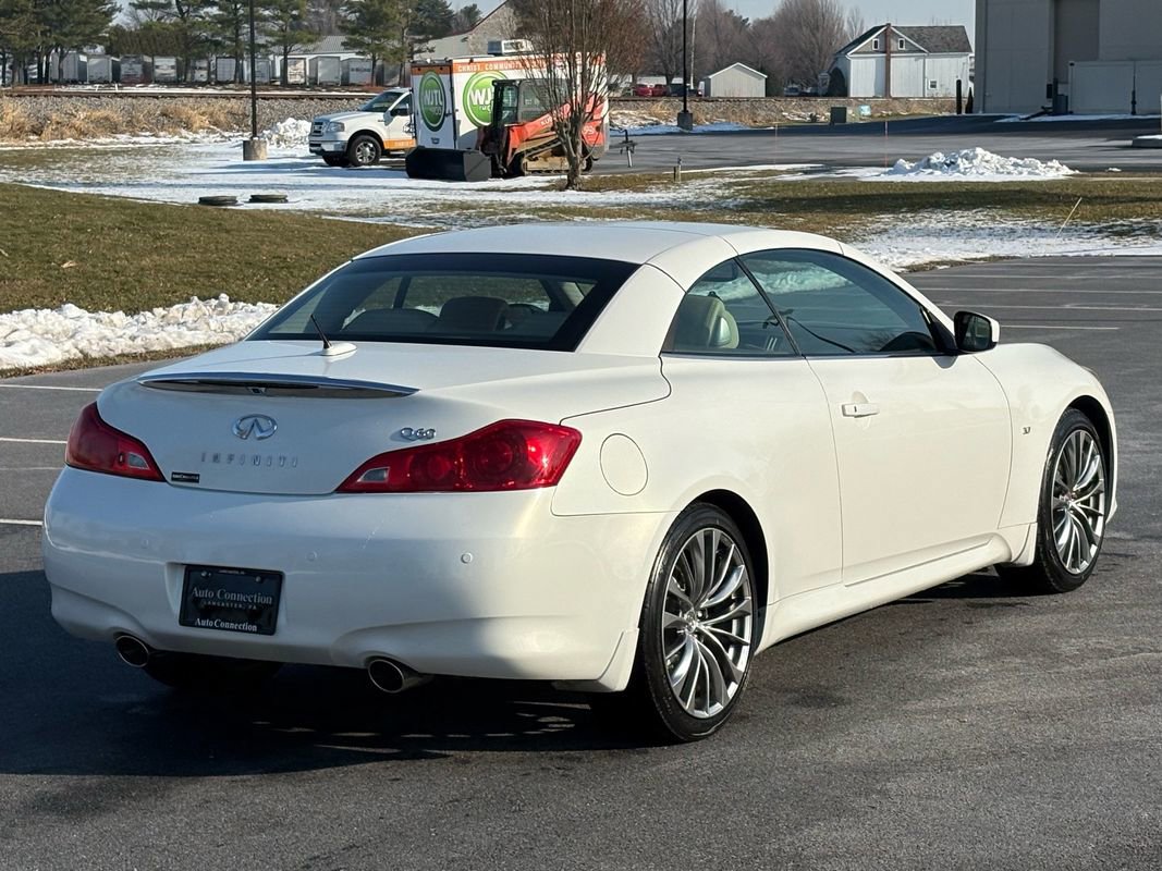 Used 2014 INFINITI Q60 Convertible w/ Premium Package image 7