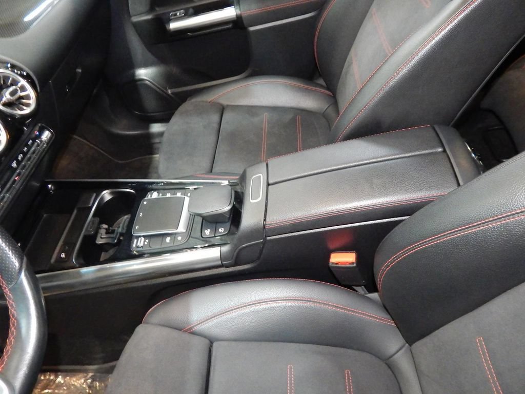 Used 2022 Mercedes-Benz GLA 45 AMG 4MATIC image 11