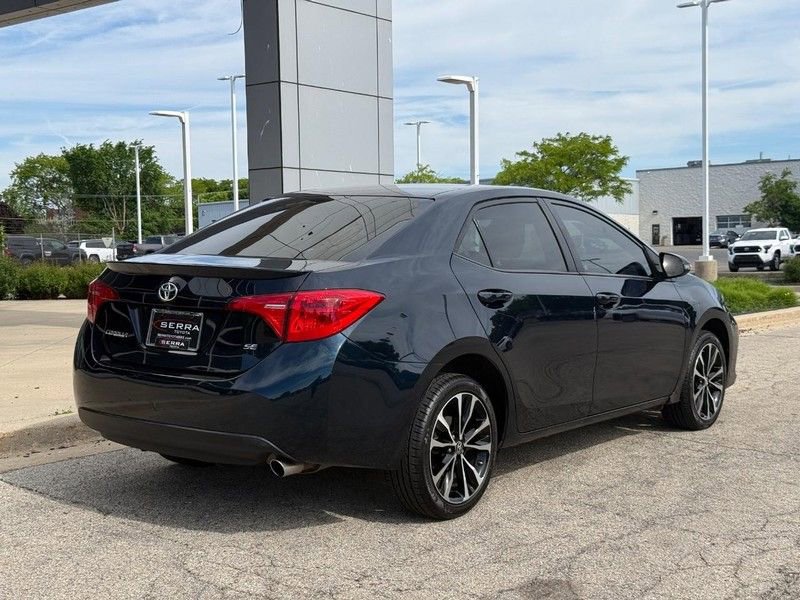 Used 2017 Toyota Corolla SE FWD image 3