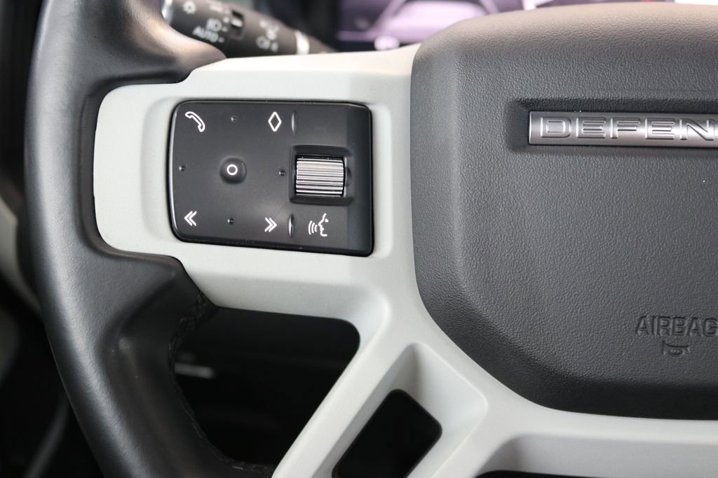 Used 2023 Land Rover Defender 110 X-Dynamic SE image 42