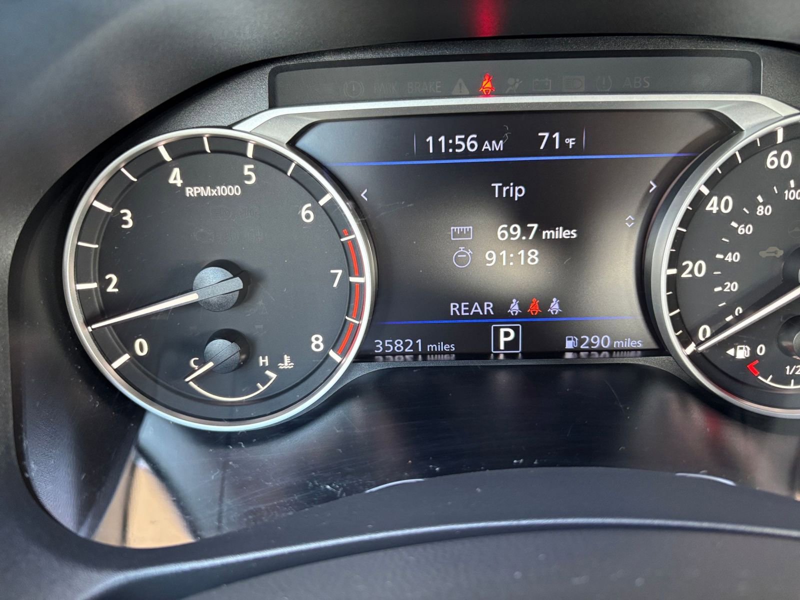 Used 2025 Nissan Altima 2.5 SV FWD image 41