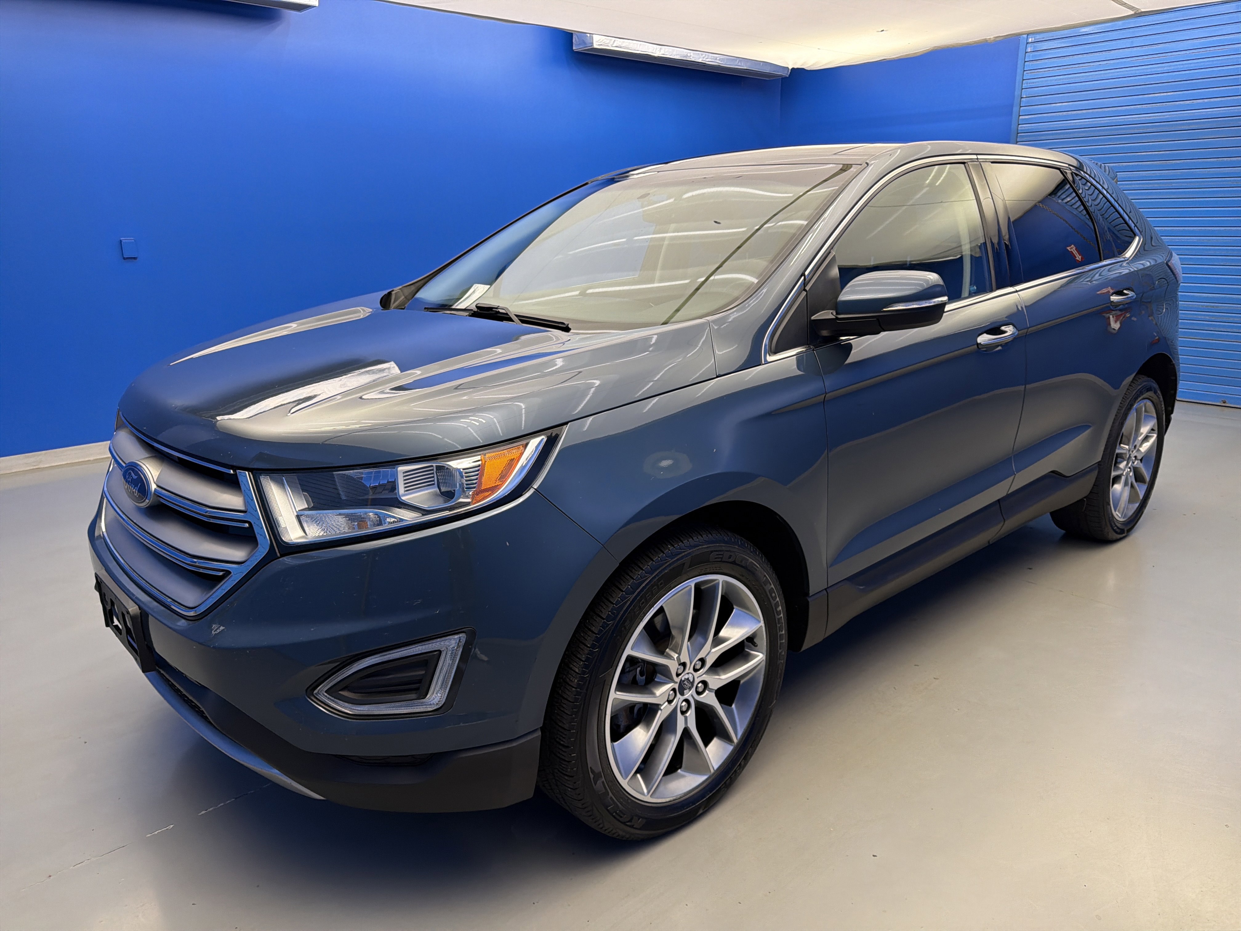 Used 2016 Ford Edge Titanium w/ Equipment Group 301A AWD/4WD image 4