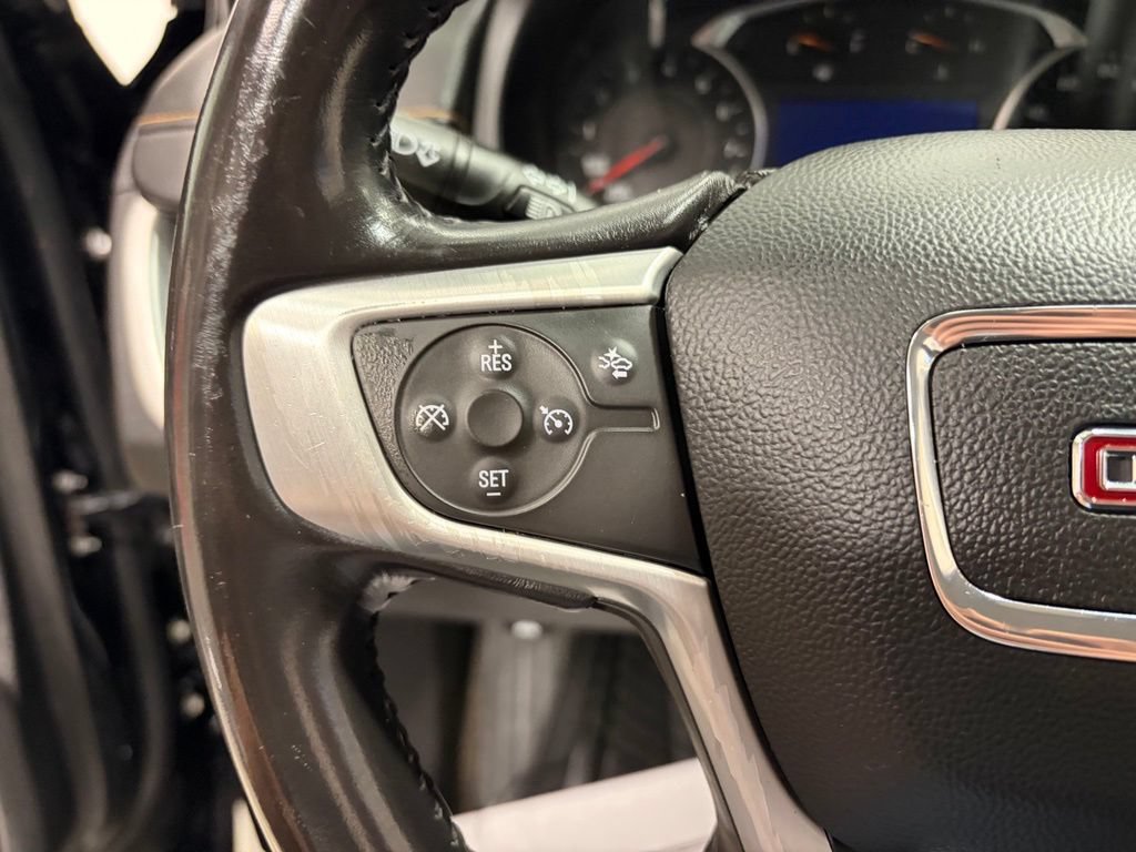 Used 2020 GMC Terrain SLE w/ Driver Convenience Package FWD image 11