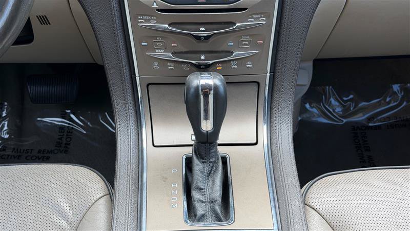 Used 2011 Lincoln MKX 2WD w/ 101A Rapid Spec Order Code image 28