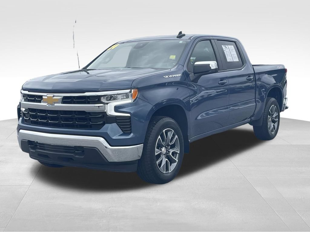 Used 2024 Chevrolet Silverado 1500 LT AWD/4WD image 8