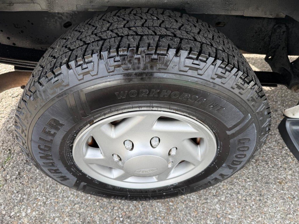 Used 2014 Ford E-250 and Econoline 250 w/ Interior Upgrade Package image 49