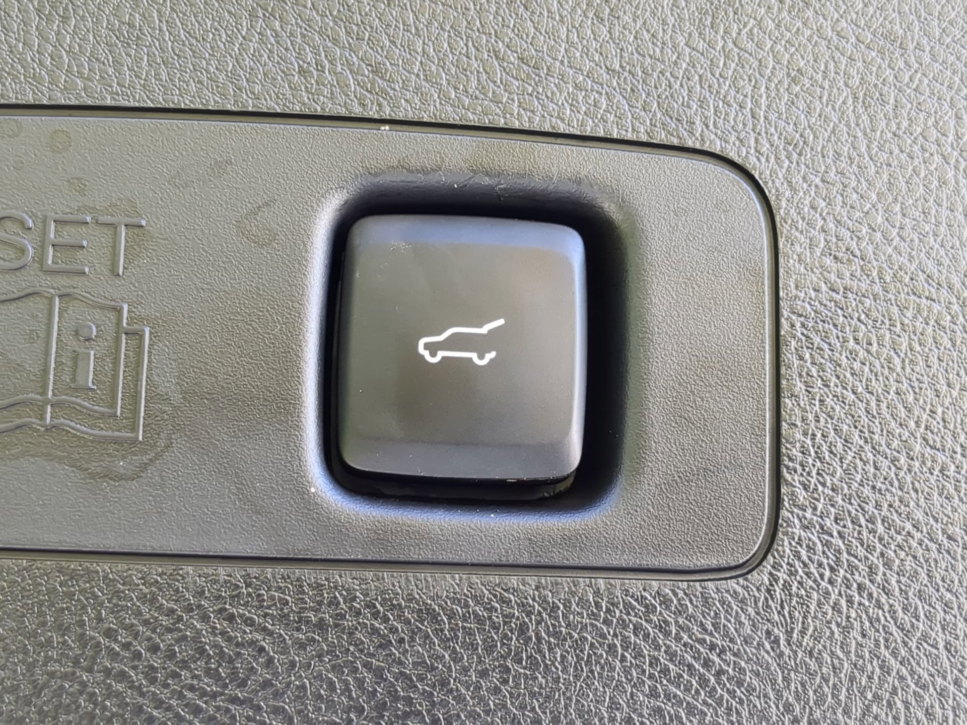 Used 2025 Lincoln Corsair FWD image 39