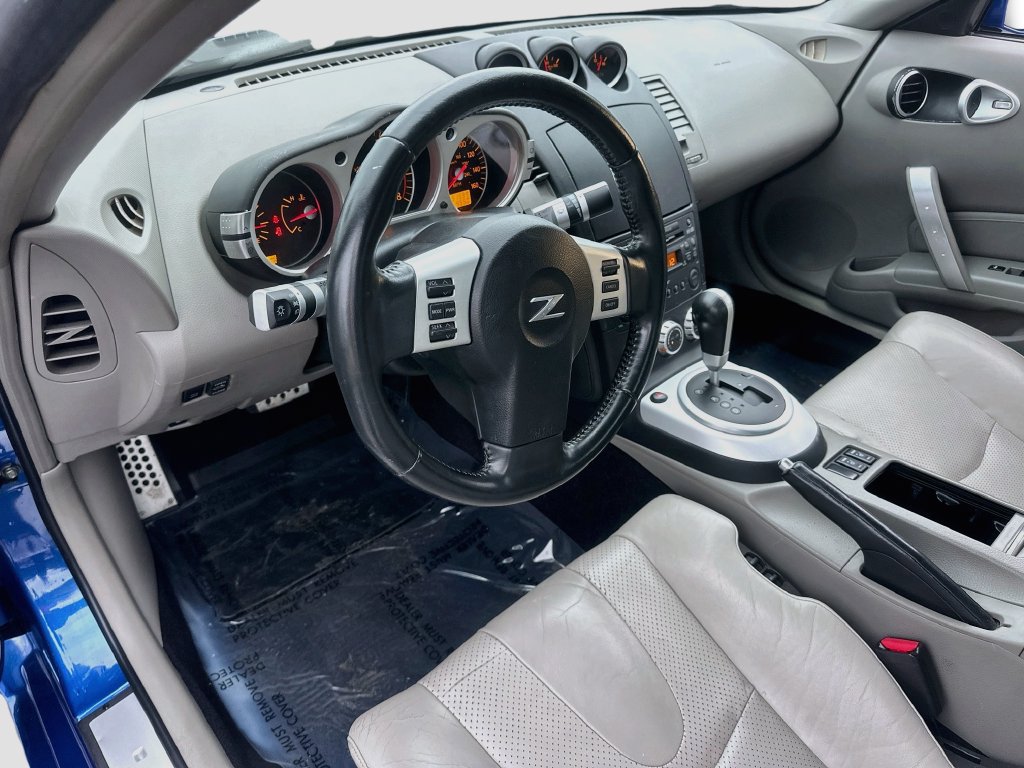 Used 2006 Nissan 350Z Touring RWD image 9