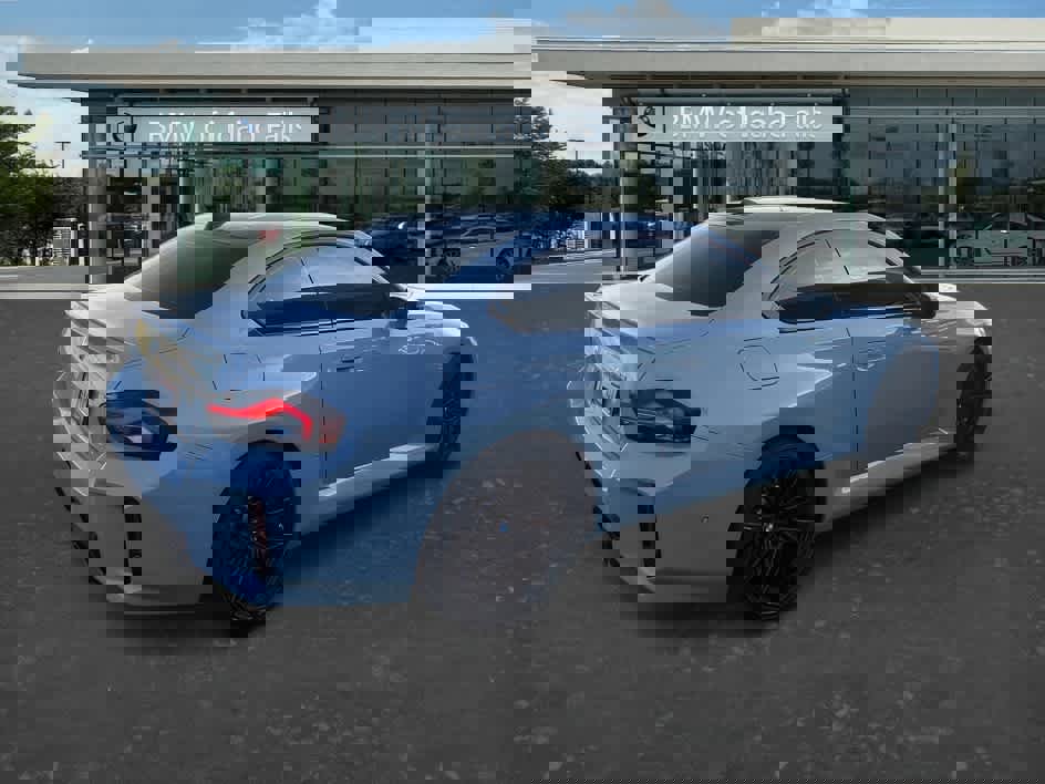 Used 2025 BMW M2 w/ Lighting Package image 8