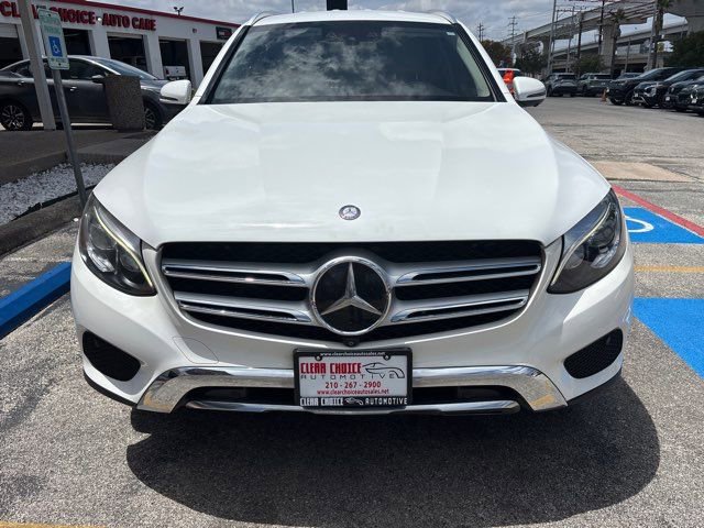 Used 2017 Mercedes-Benz GLC 300 4MATIC w/ Premium 3 Package image 2