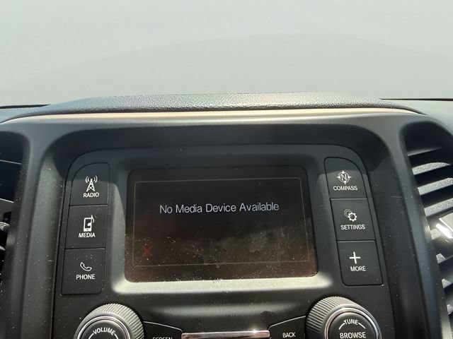 Used 2018 Jeep Cherokee Latitude FWD image 14