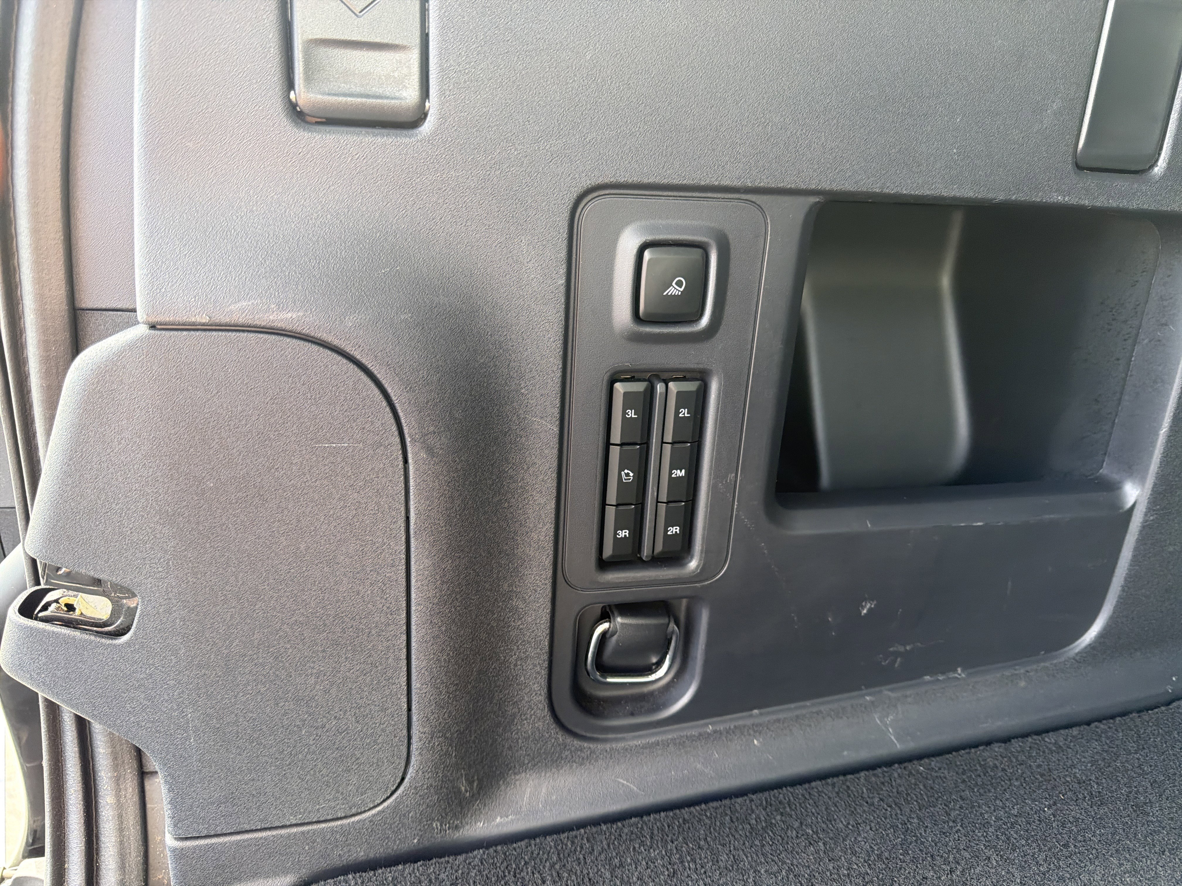 Used 2025 Ford Expedition Max Platinum AWD/4WD image 17